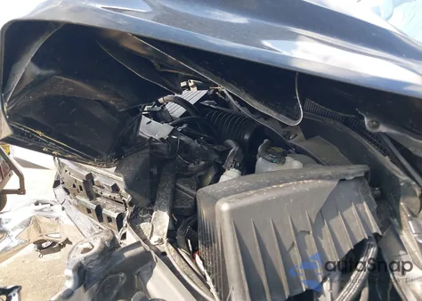 2024 Chevrolet Silverado 4Wd Short Bed Lt With 2Fl z USA, uszkodzony, nr VIN 3GCPDKEK8RG192964